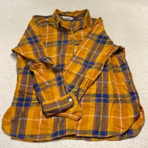 Old Navy Classic Flannel size XL